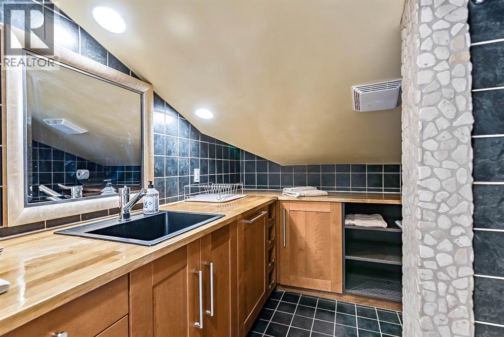 104 White Avenue, Bragg Creek