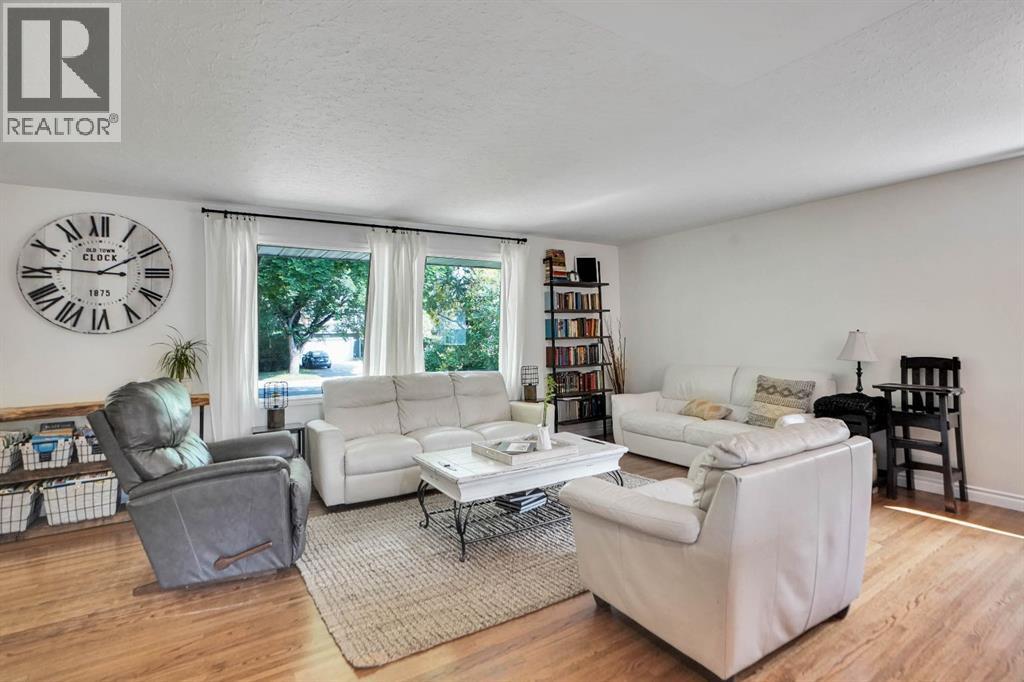 Single Family House Bungalow for Sale in  Northmount Drive NW Brentwood Calgary 