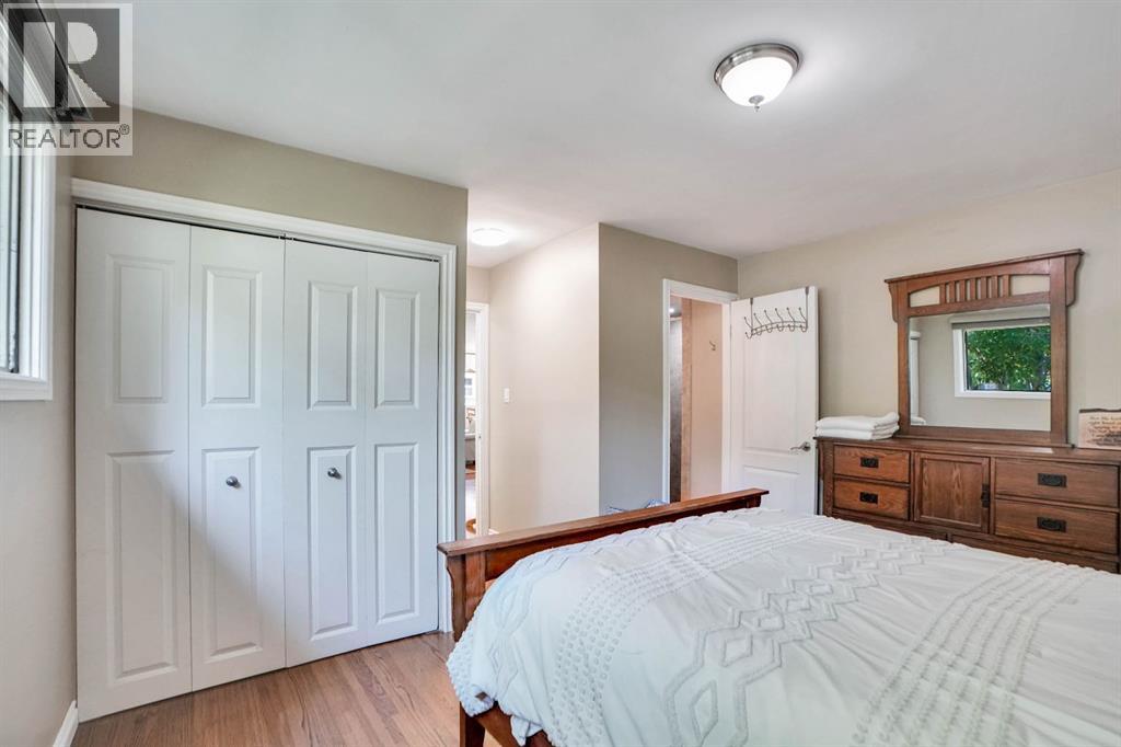 Single Family House Bungalow for Sale in  Northmount Drive NW Brentwood Calgary 