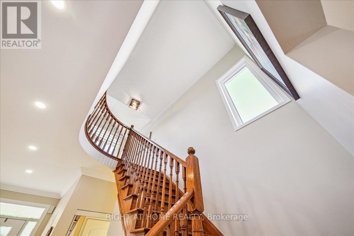 899 PICKERSGILL CRESCENT - 17