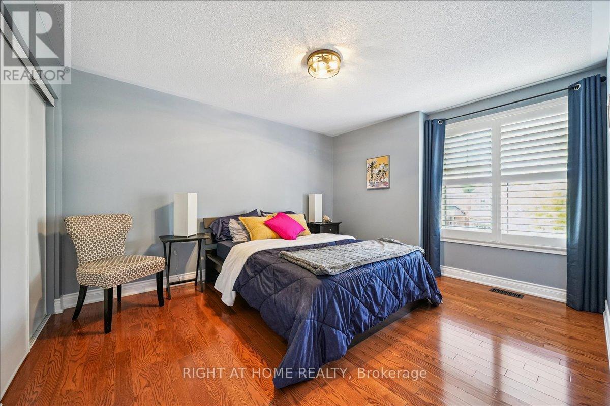 899 PICKERSGILL CRESCENT - 20