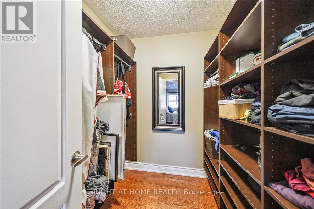 899 PICKERSGILL CRESCENT - 28