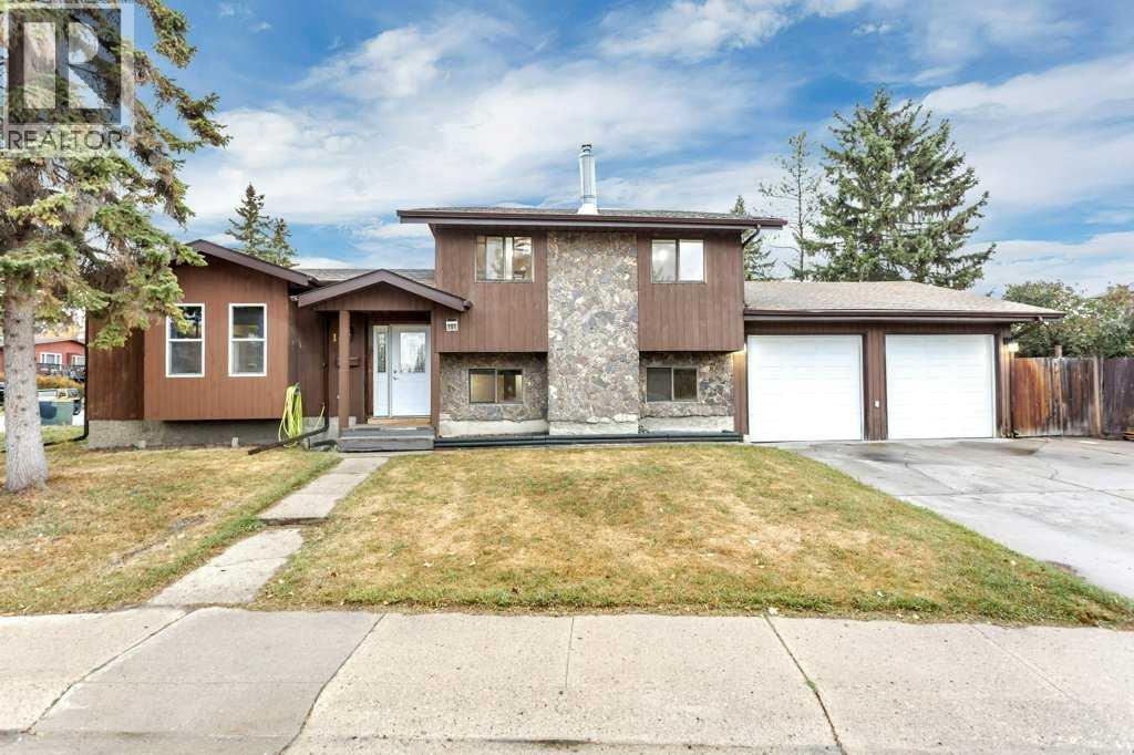 151 Glendale Boulevard, Red Deer, Alberta