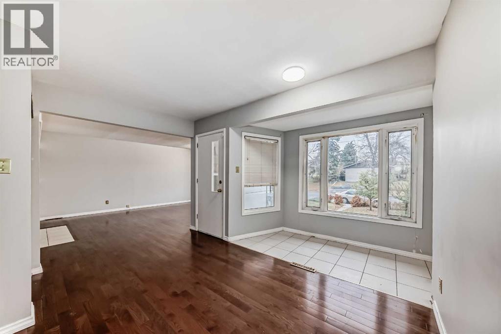 Single Family House Bungalow for Sale in   Street NE Mayland Heights Calgary 