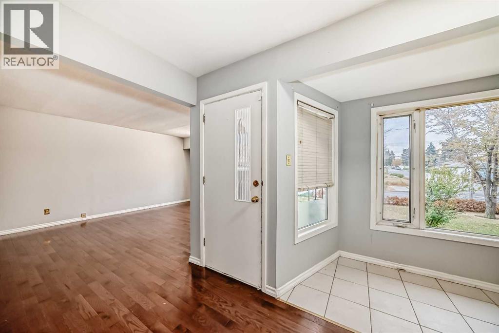 Single Family House Bungalow for Sale in   Street NE Mayland Heights Calgary 