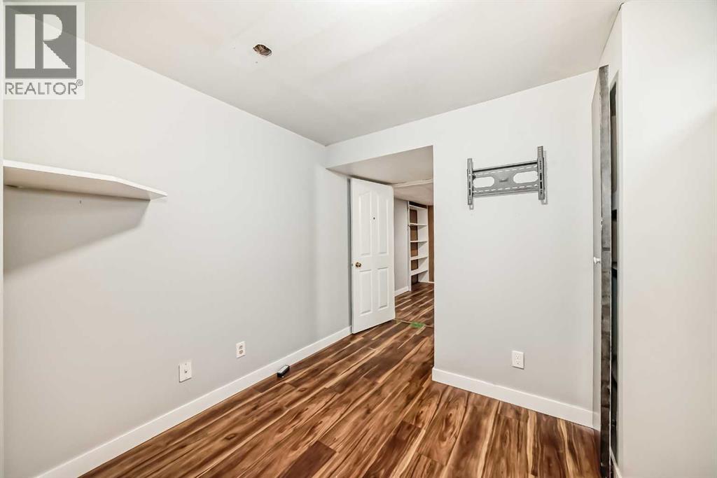 Single Family House Bungalow for Sale in   Street NE Mayland Heights Calgary 