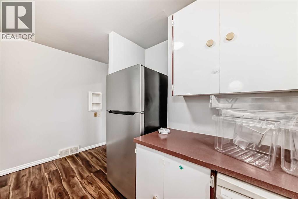 Single Family House Bungalow for Sale in   Street NE Mayland Heights Calgary 