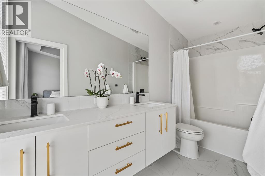 Single Family House for Sale in   Street SW Springbank Hill Calgary 