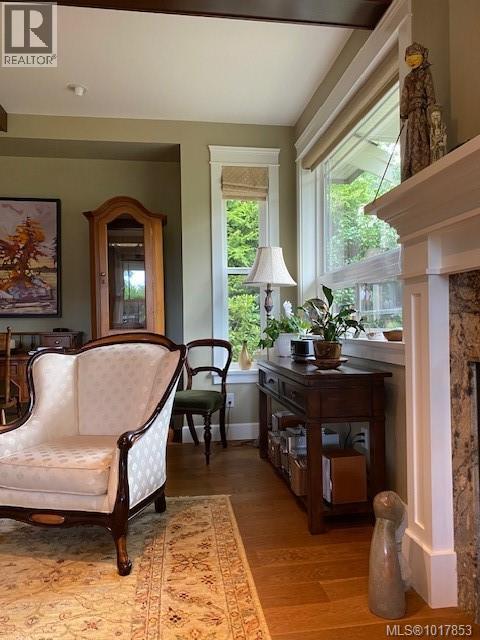  3215 Henderson Road, Oak Bay