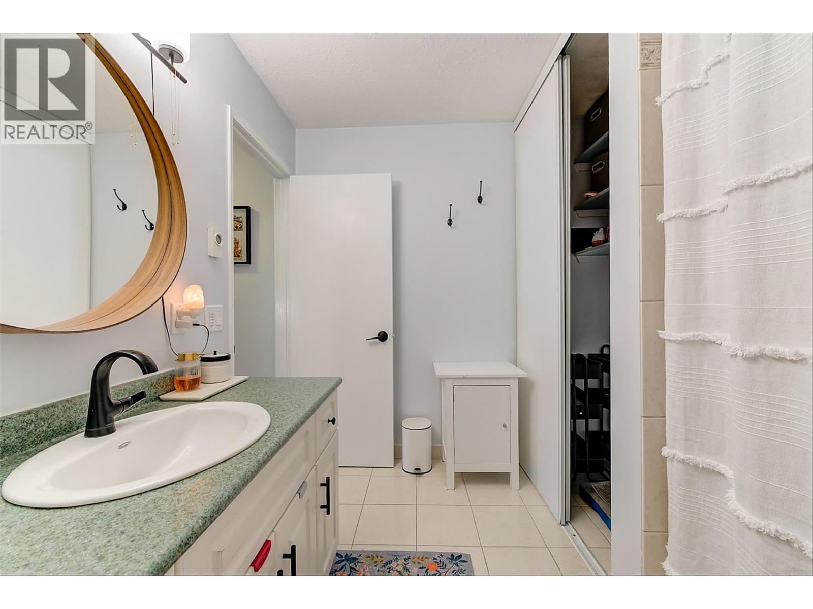 205 315 Primrose Road, Kelowna