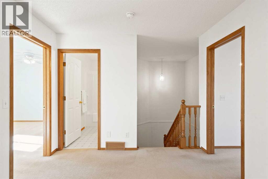 Single Family House for Sale in  Mt Douglas Manor SE McKenzie Lake Calgary 