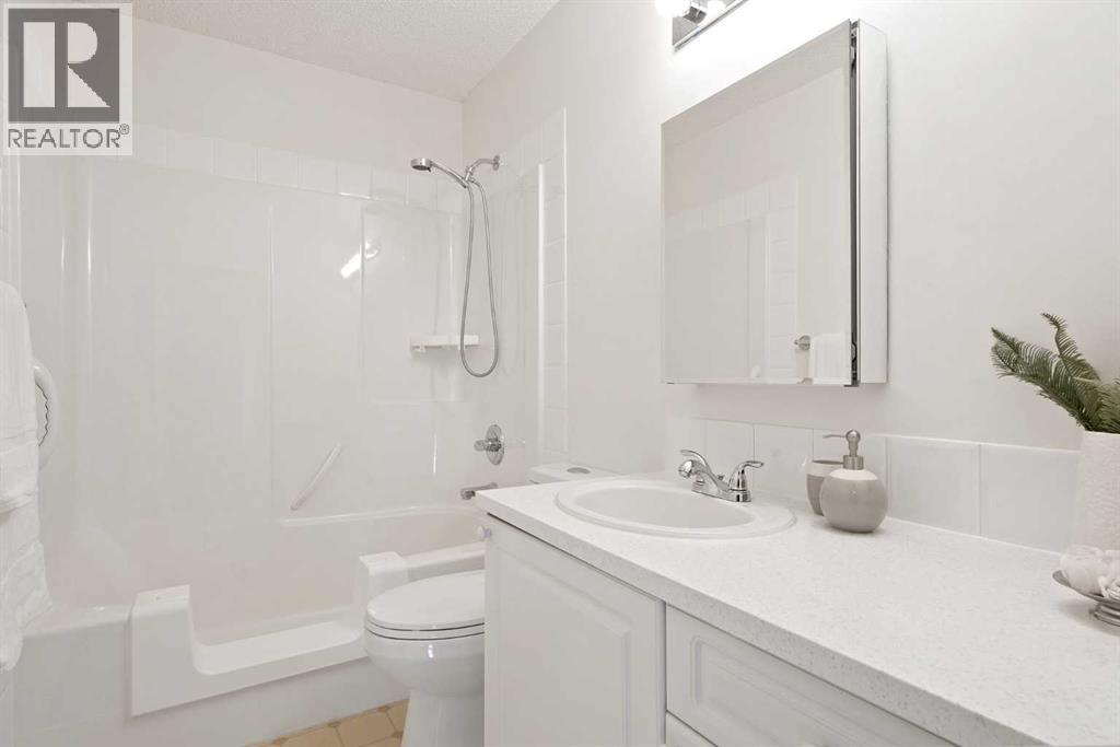 Single Family House for Sale in  Mt Douglas Manor SE McKenzie Lake Calgary 