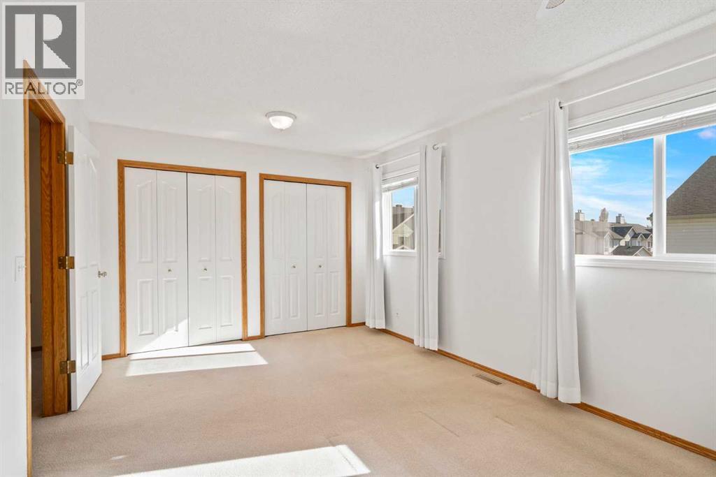 Single Family House for Sale in  Mt Douglas Manor SE McKenzie Lake Calgary 