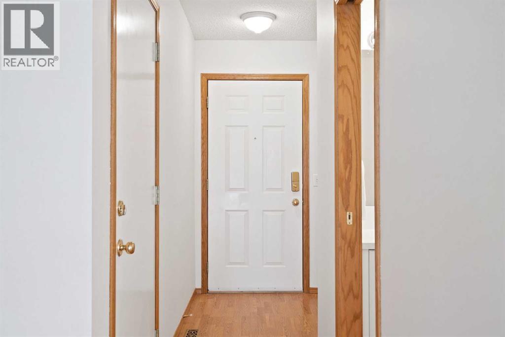 Single Family House for Sale in  Mt Douglas Manor SE McKenzie Lake Calgary 