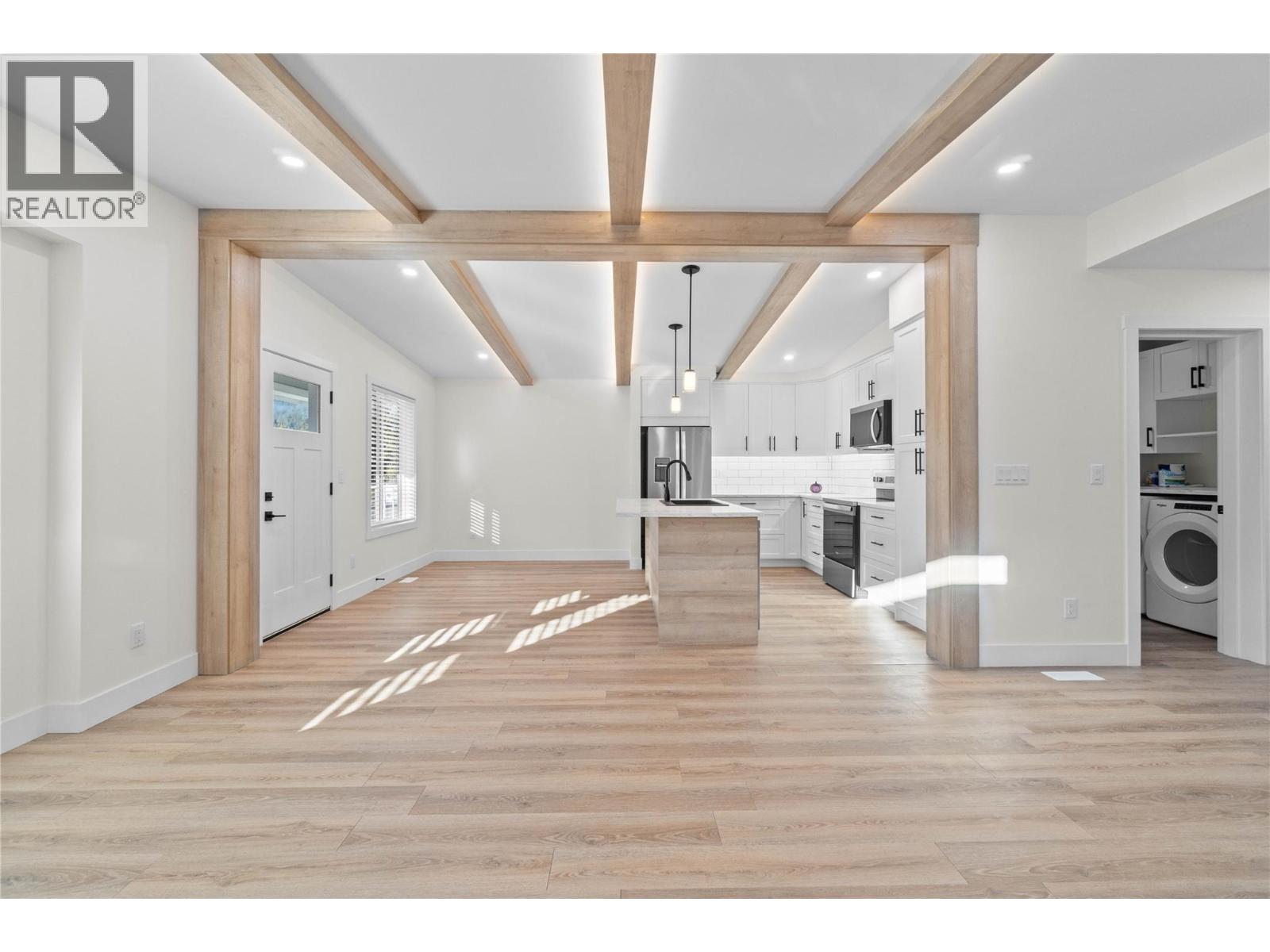  730 Elderberry Walk, Sicamous