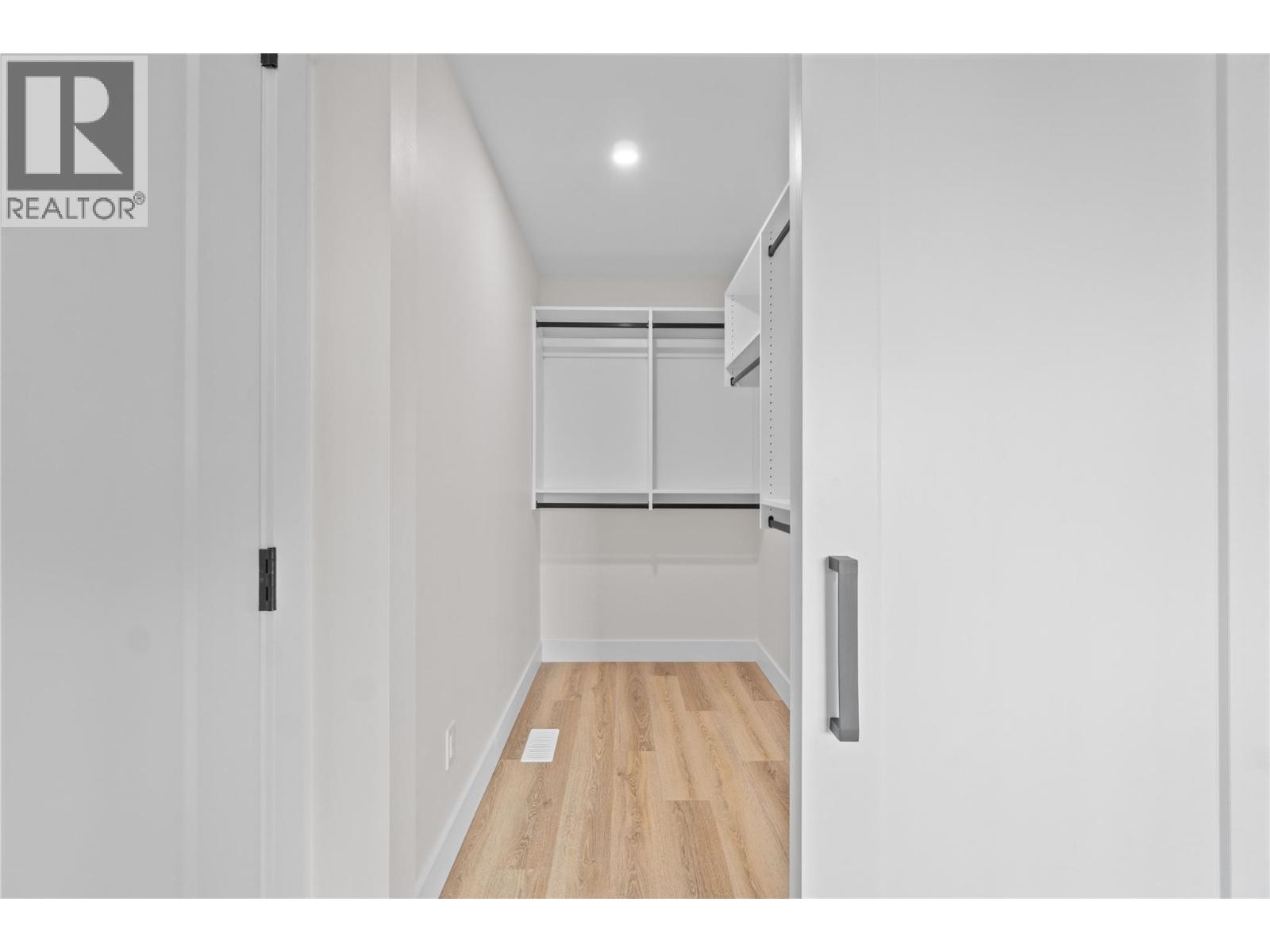  730 Elderberry Walk, Sicamous