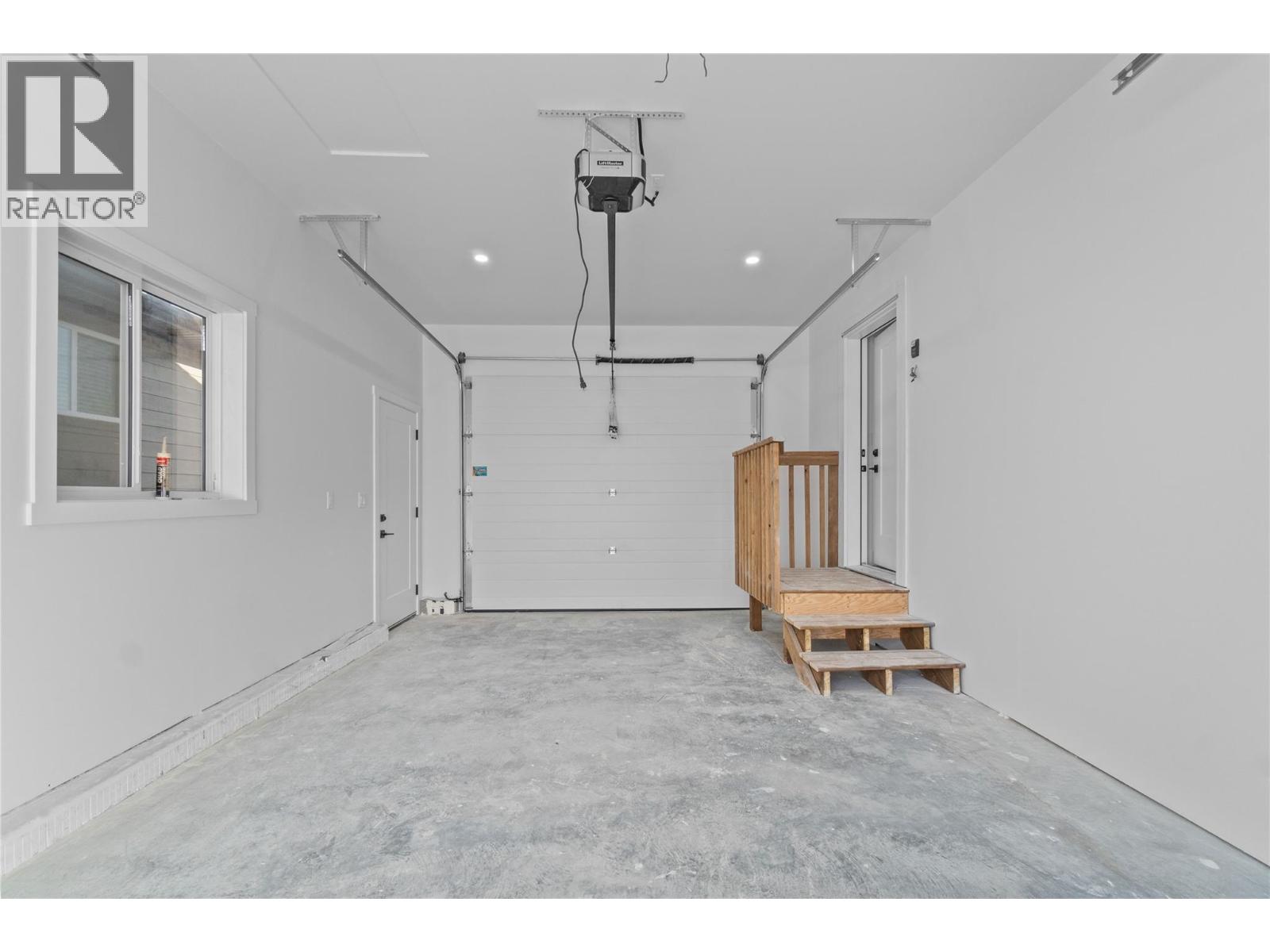  730 Elderberry Walk, Sicamous