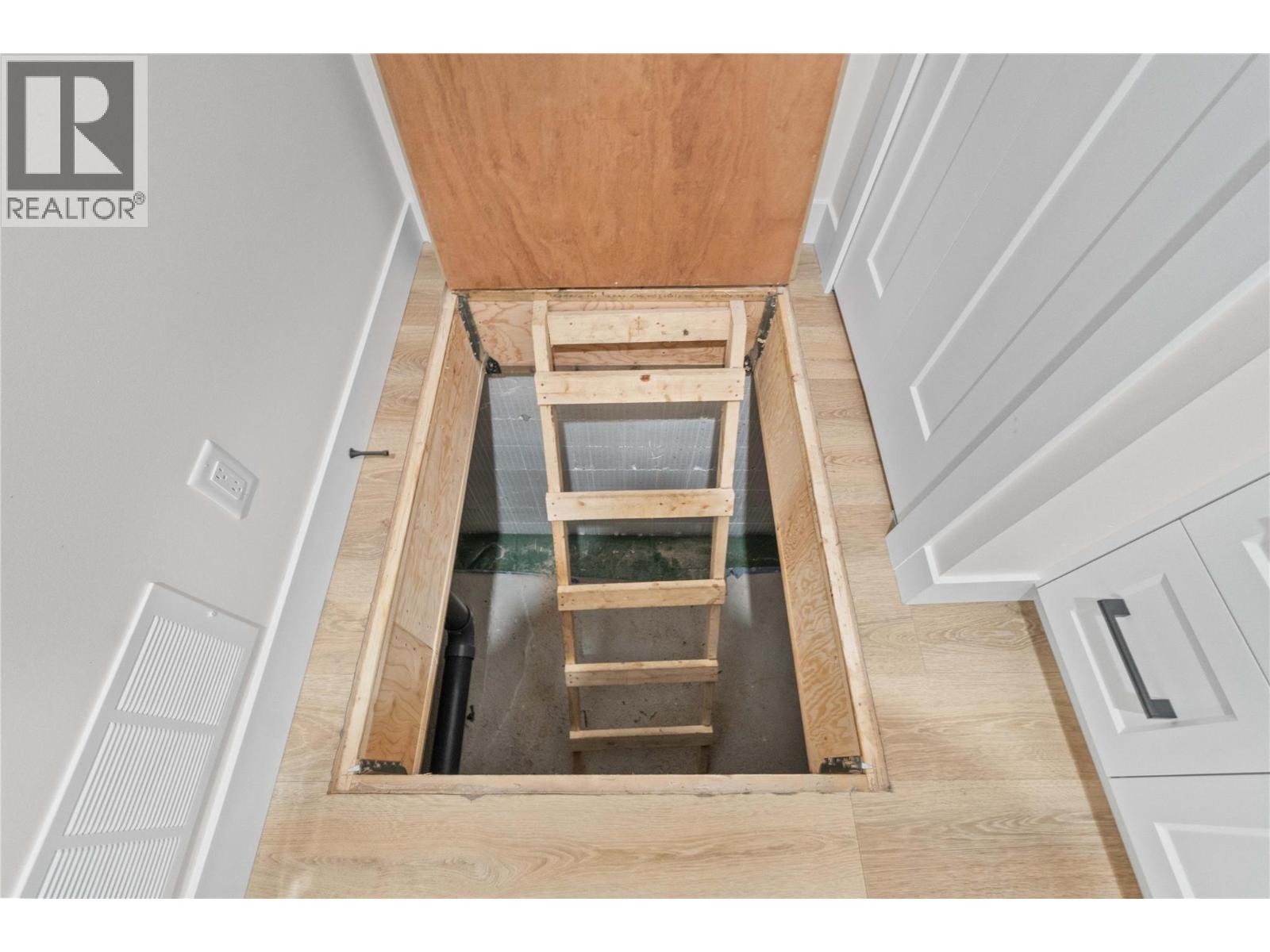  730 Elderberry Walk, Sicamous