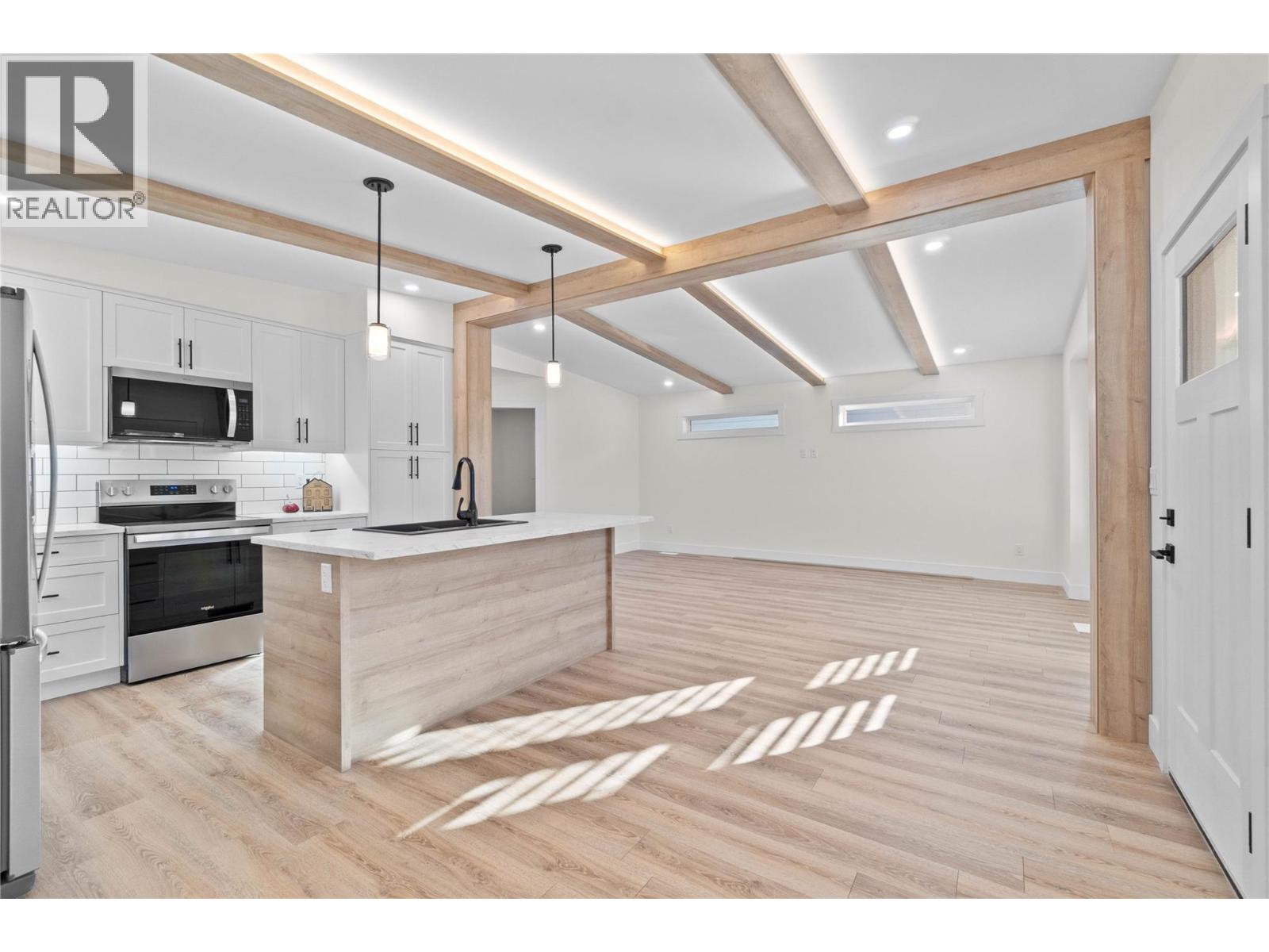  730 Elderberry Walk, Sicamous