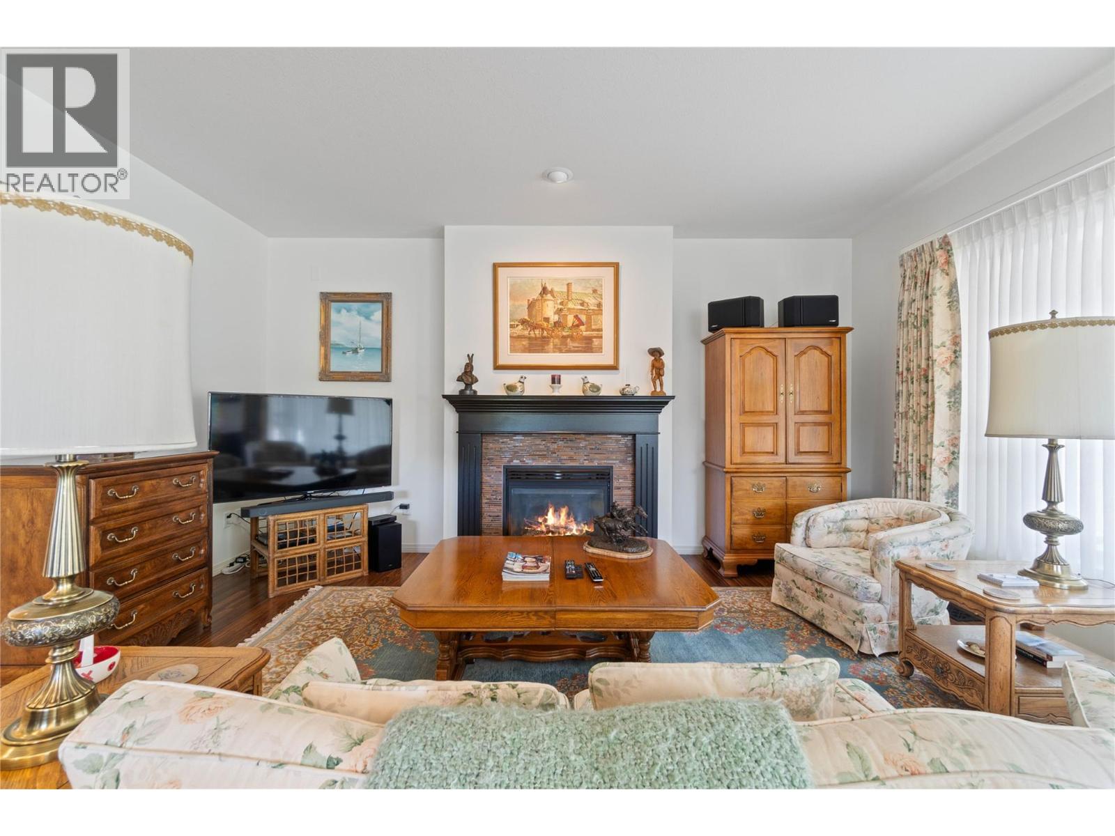 434 665 Cook Road, Kelowna