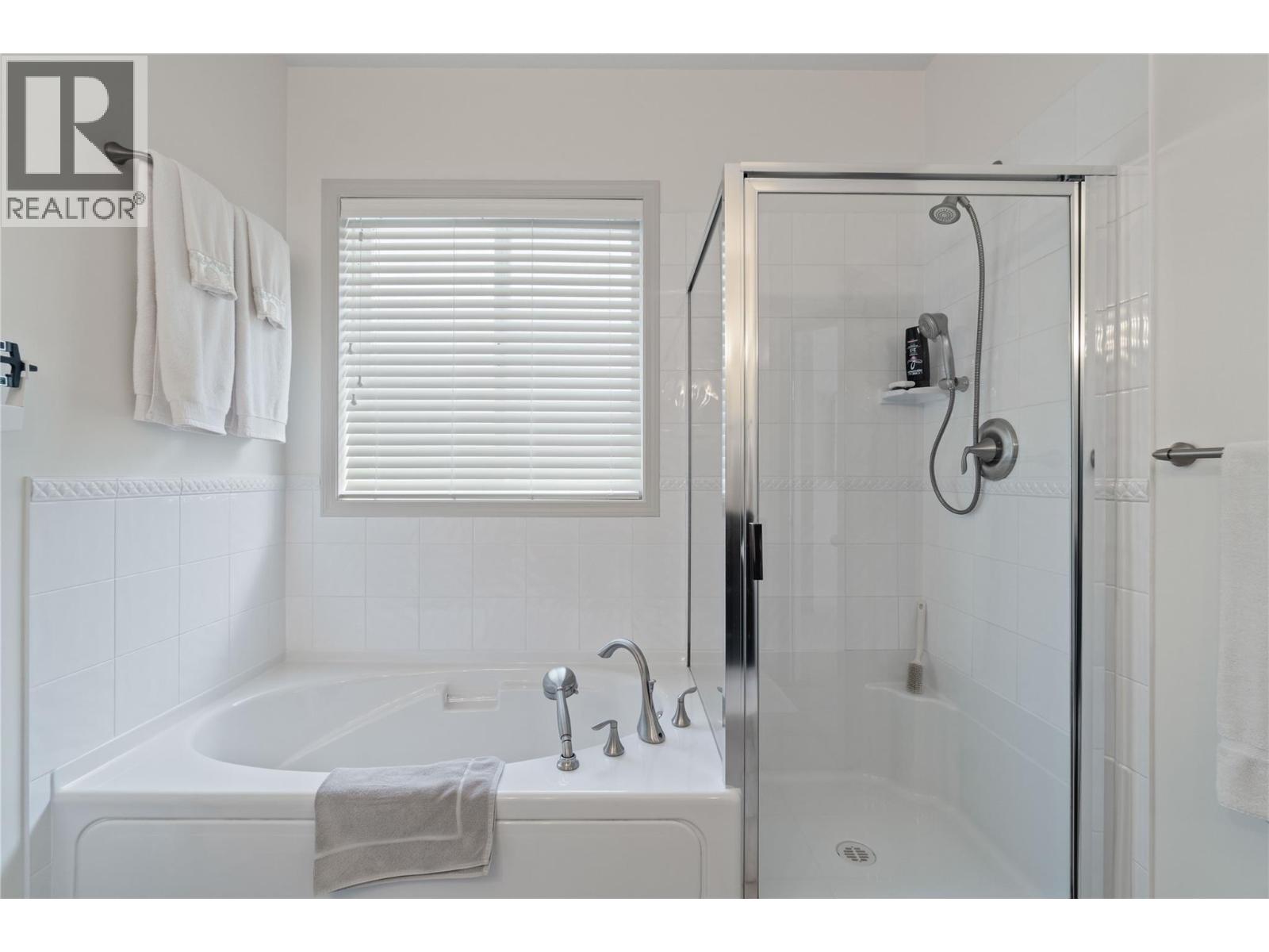 434 665 Cook Road, Kelowna