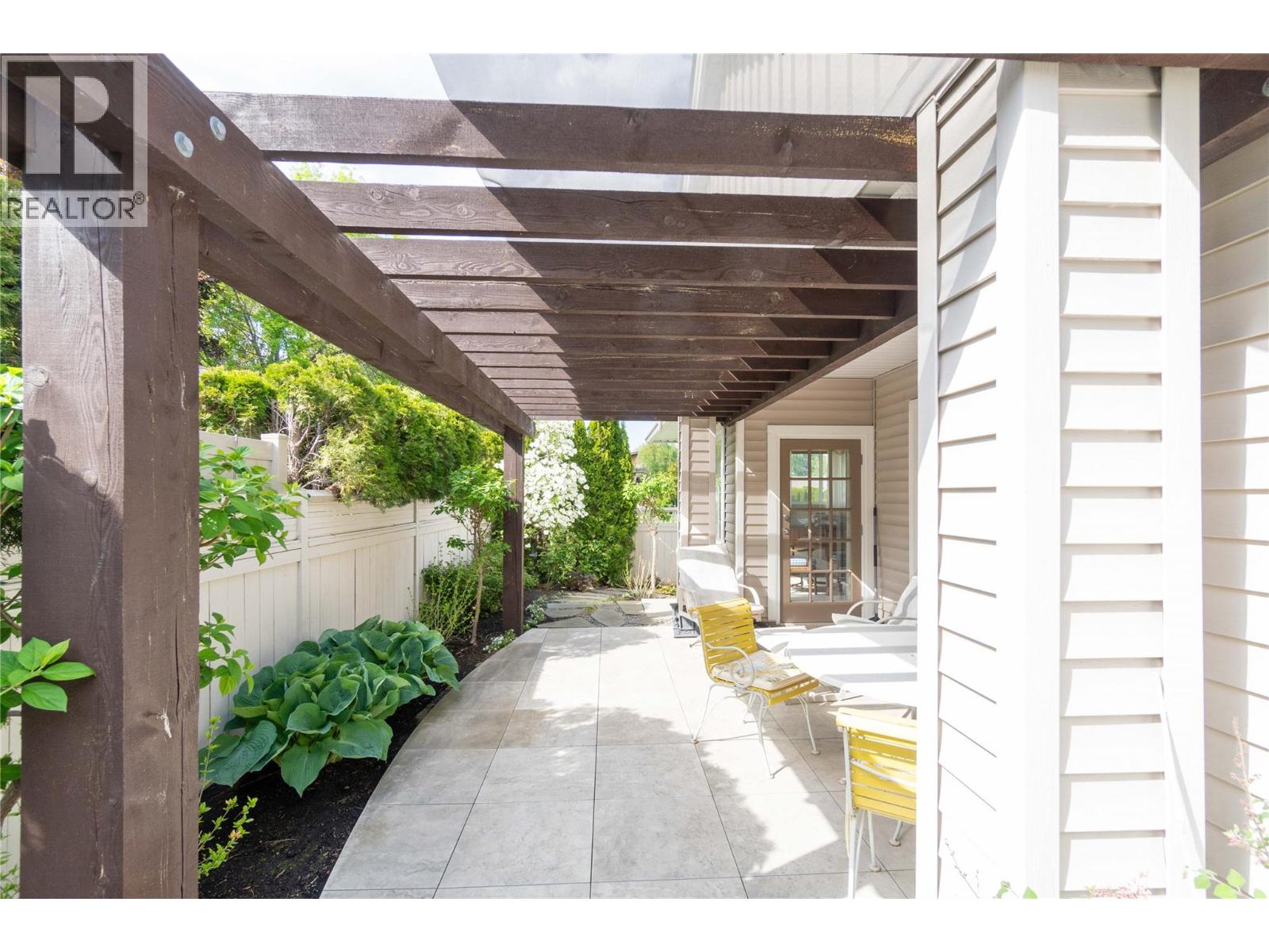 434 665 Cook Road, Kelowna