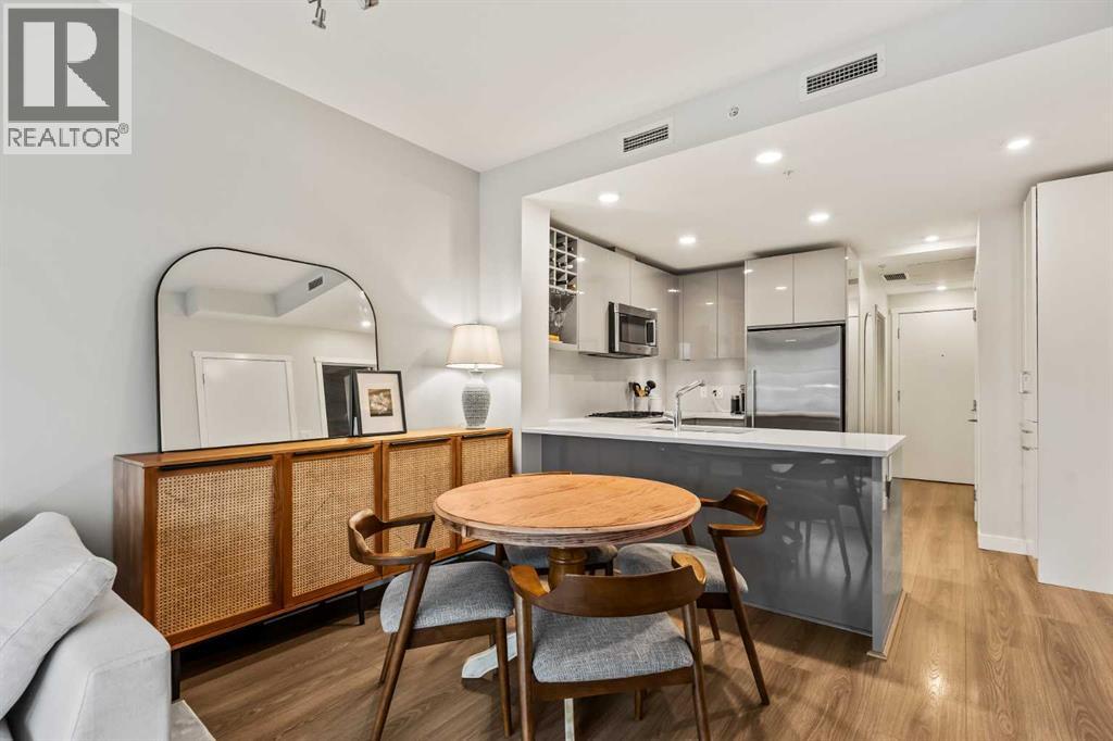 Single Family House for Sale in    Street NW Hillhurst Calgary 