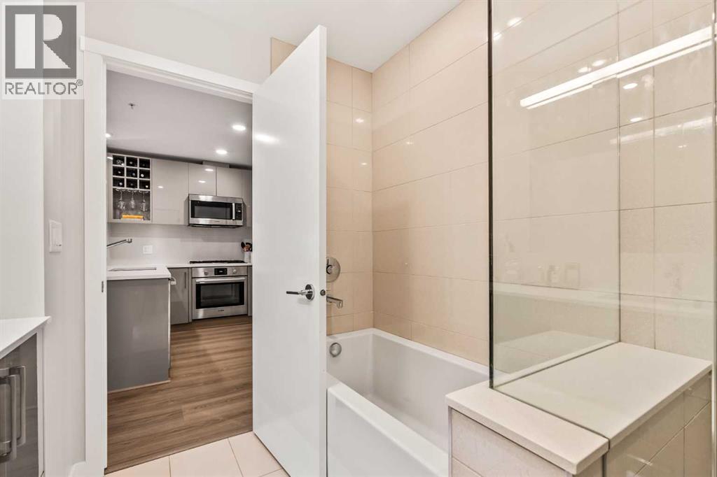 Single Family House for Sale in    Street NW Hillhurst Calgary 