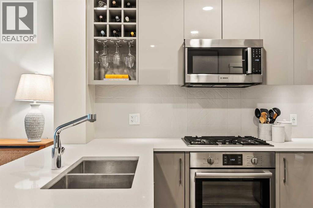 Single Family House for Sale in    Street NW Hillhurst Calgary 