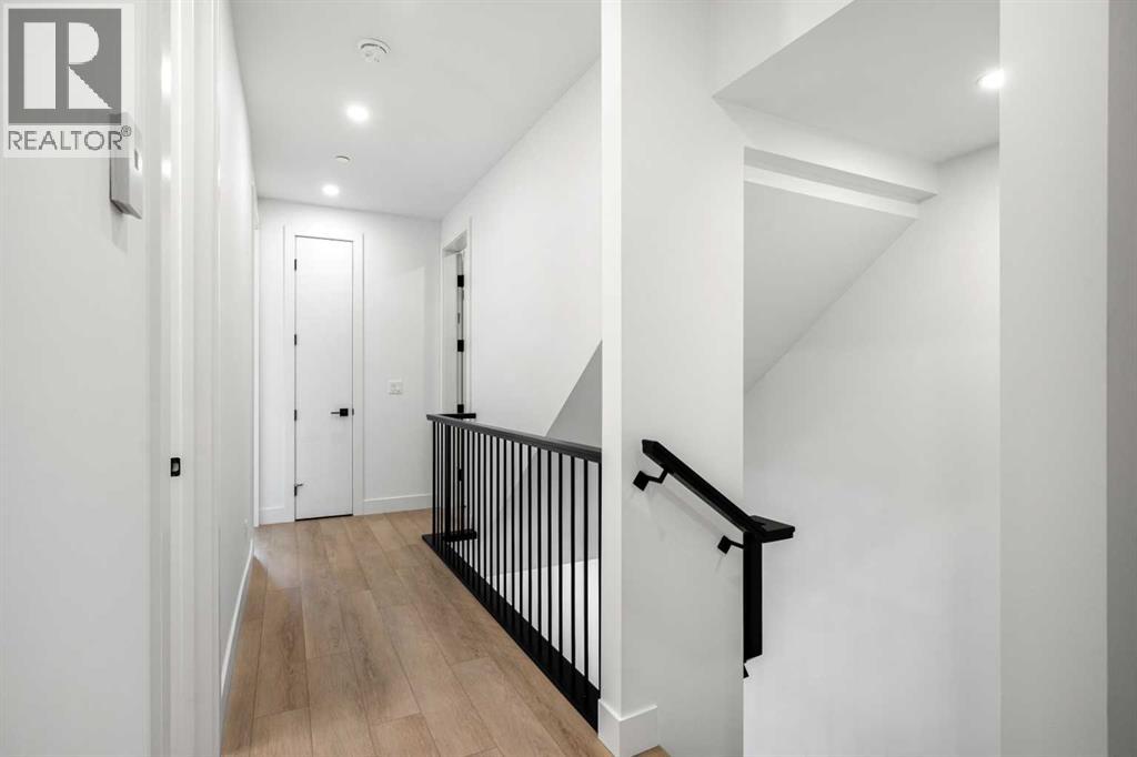 Single Family House for Sale in  Greenwich Heath NW Greenwood/Greenbriar Calgary 