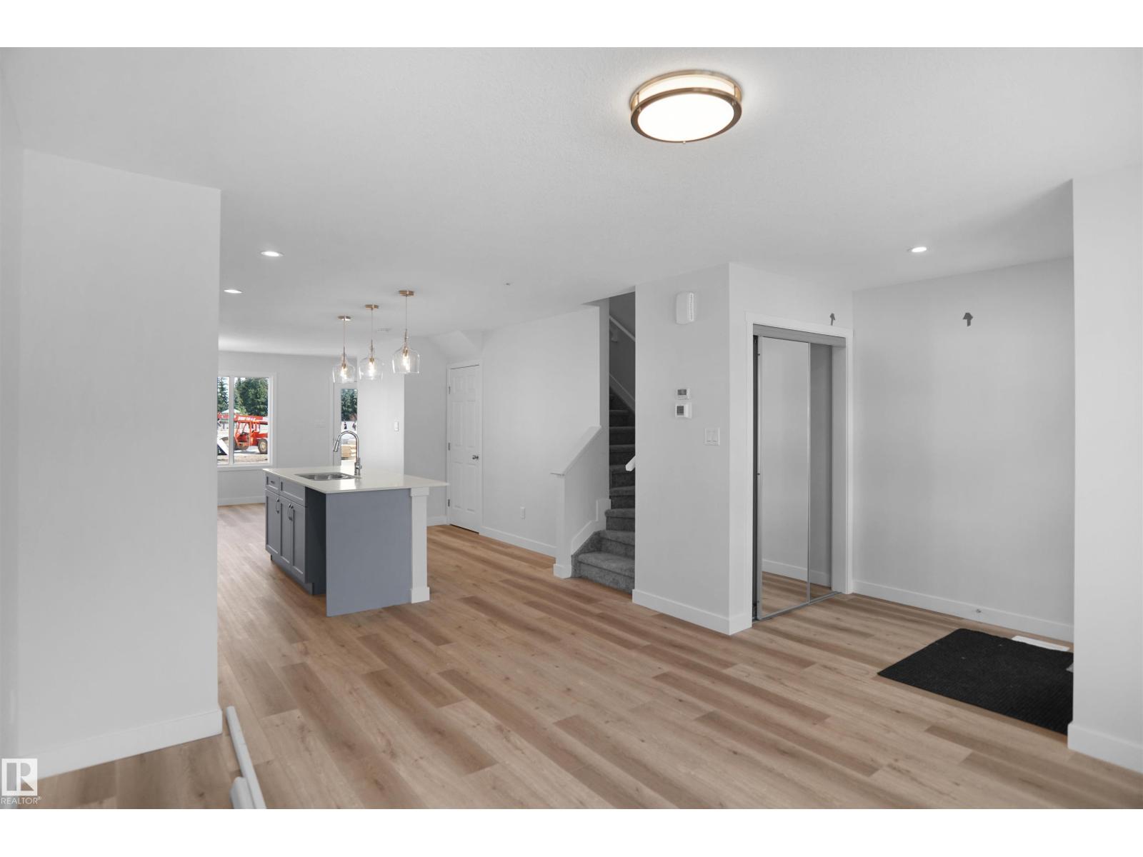 1959 210 ST NW, Edmonton