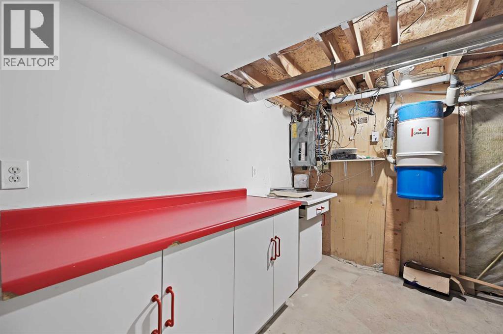 Single Family House for Sale in  Laguna Close NE Monterey Park Calgary 