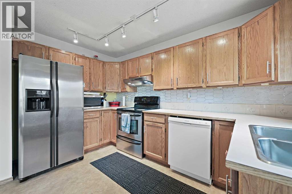 Single Family House for Sale in  Laguna Close NE Monterey Park Calgary 