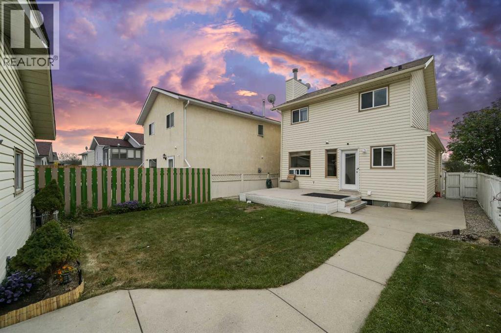 Single Family House for Sale in  Laguna Close NE Monterey Park Calgary 
