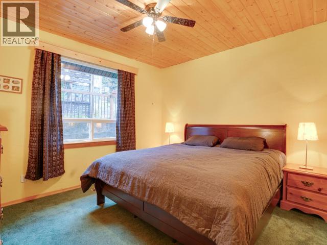 5732 MAPLE AVE, Powell River