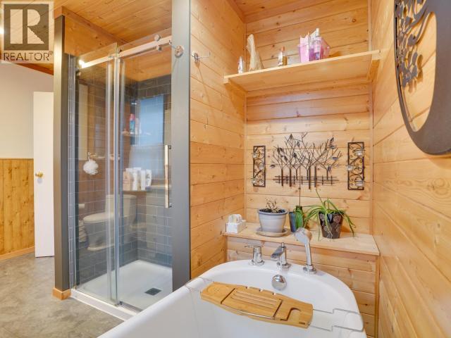5732 MAPLE AVE, Powell River