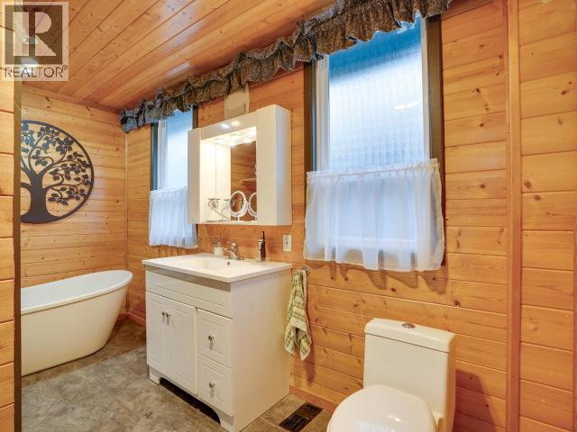 5732 MAPLE AVE, Powell River