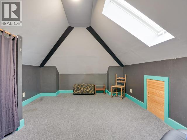 5732 MAPLE AVE, Powell River