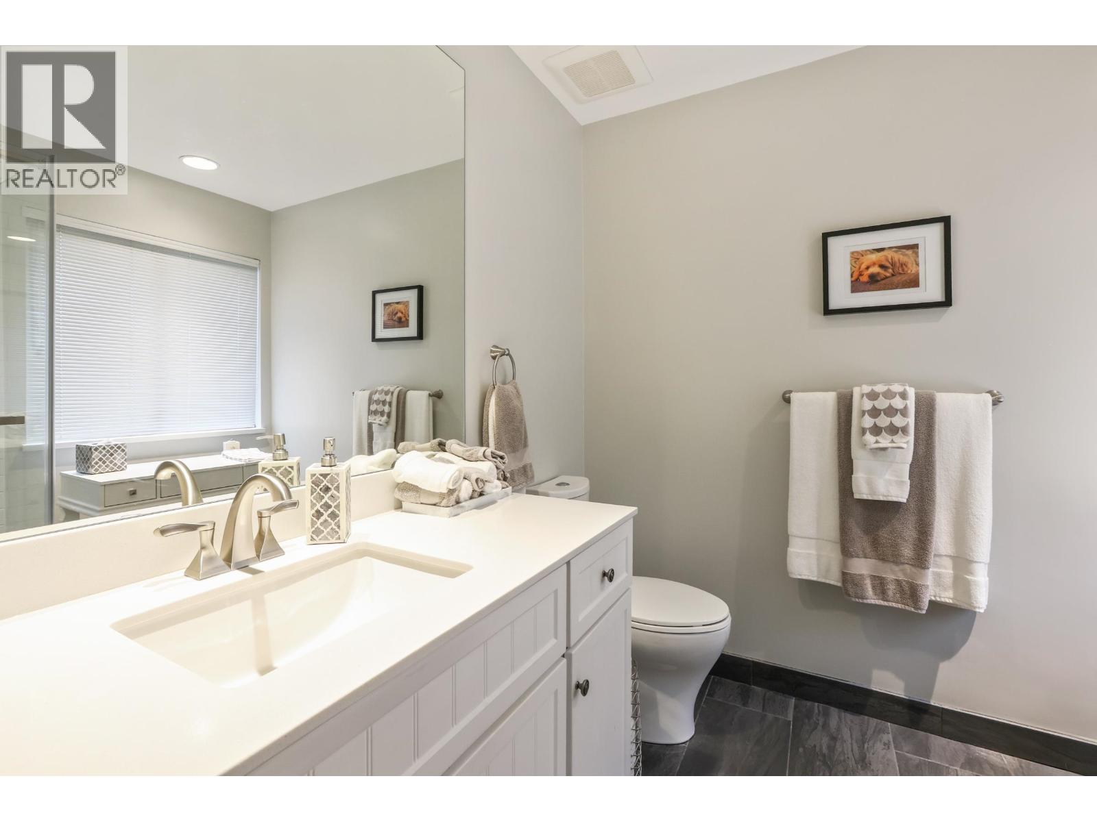 1076 CLEMENTS AVENUE, North Vancouver