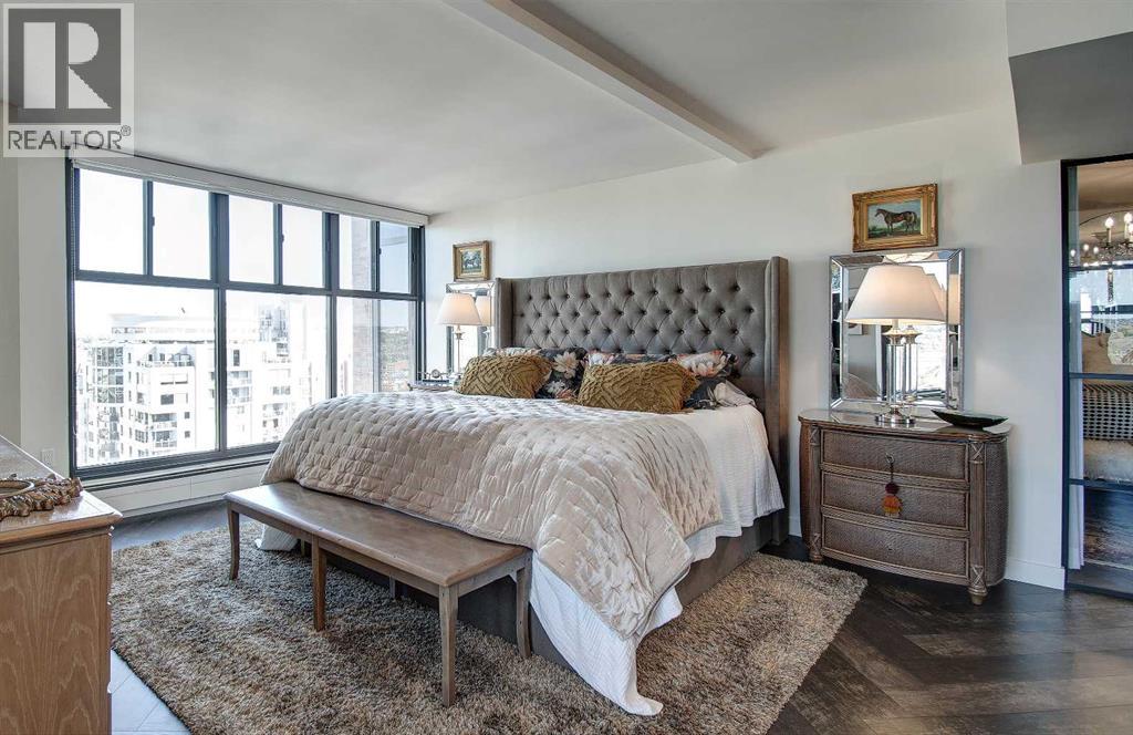 Single Family House for Sale in    Avenue SW Downtown West End Calgary 