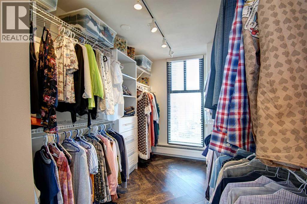 Single Family House for Sale in    Avenue SW Downtown West End Calgary 