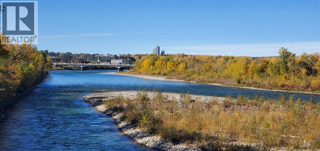 Single Family House for Sale in    Avenue SW Downtown West End Calgary 