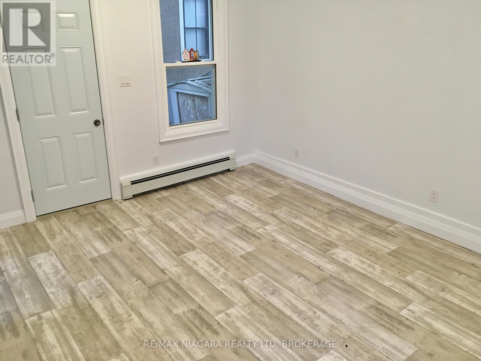 163 WELLAND AVENUE - 26