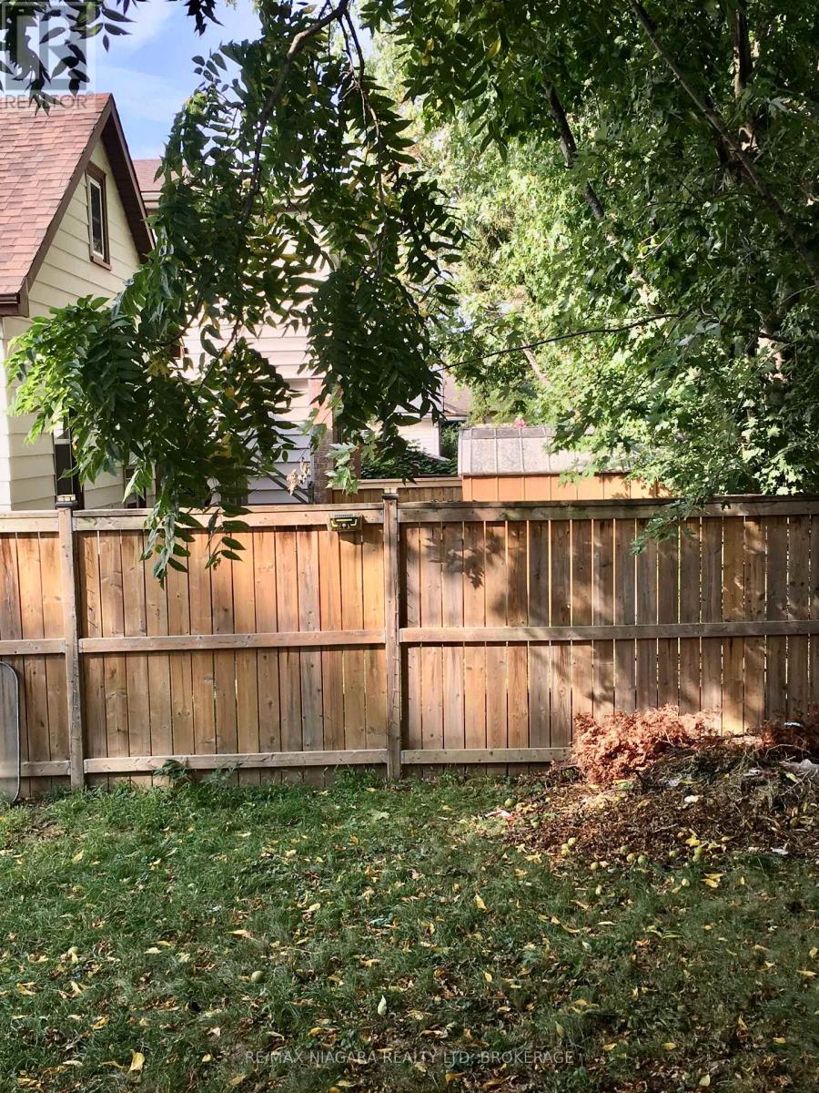 Some Updated Fencing and Shady Yard