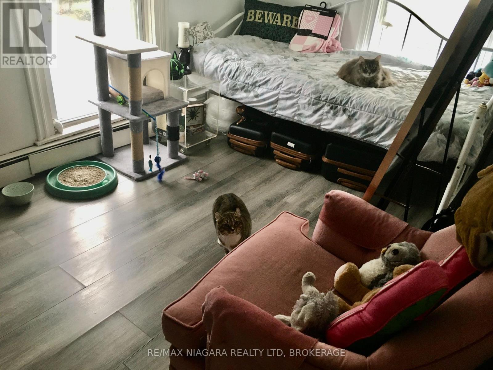 Bedrooms have Floor to Ceiling Windows