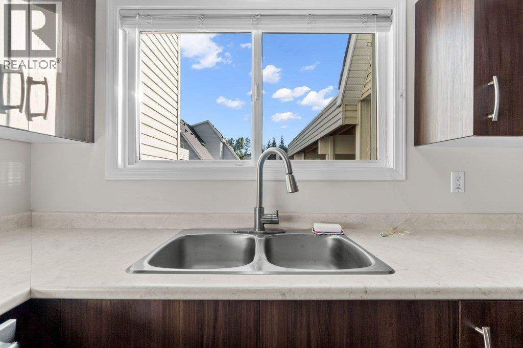 567 24 Street NE, Salmon Arm