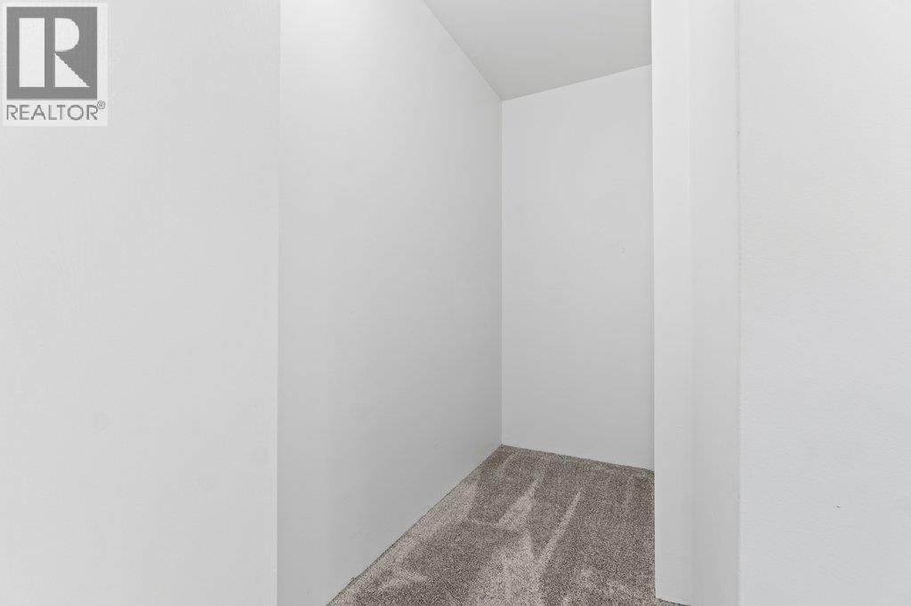 567 24 Street NE, Salmon Arm