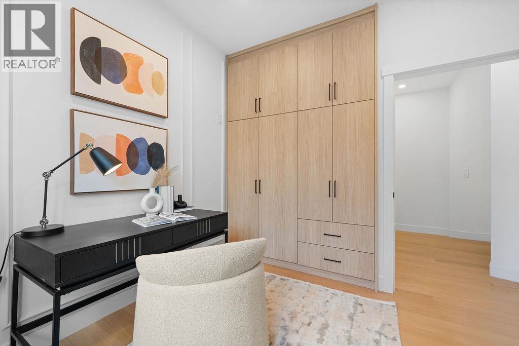 1 5883 SOPHIA STREET, Vancouver