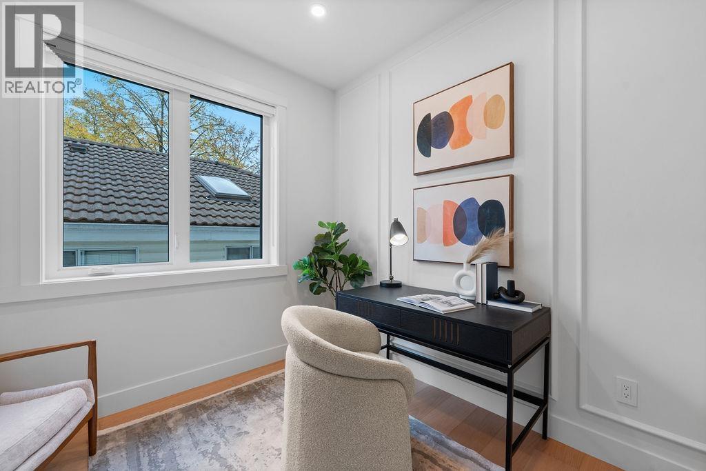 1 5883 SOPHIA STREET, Vancouver