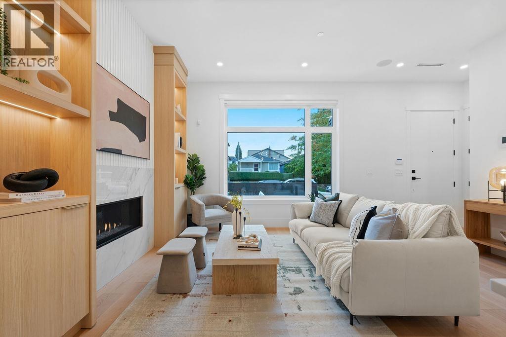 1 5883 SOPHIA STREET, Vancouver